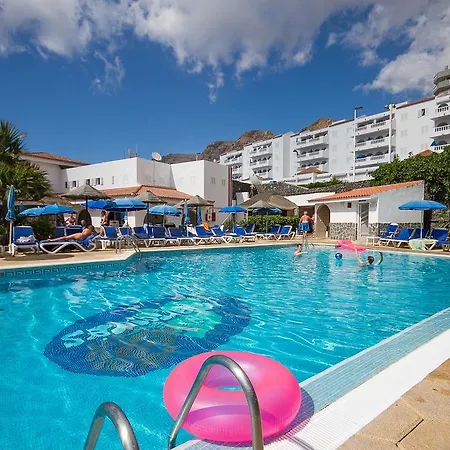 Ona El Marques Aparthotel 4*